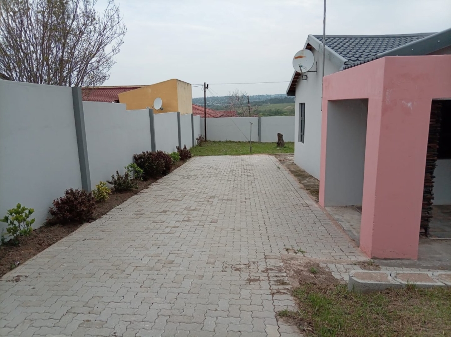 4 Bedroom Property for Sale in Northcrest Eastern Cape